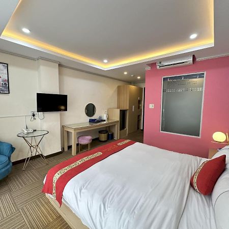 Capital O 1177 Saigon Sweet Hotel Хошимин Экстерьер фото